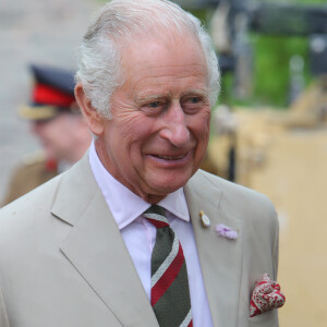 Si sa mère Elizabeth II en raffolait, le roi Charles III y est fermement opposé
Le roi Charles III d'Angleterre et Camilla Parker Bowles, reine consort d'Angleterre arrivent au Theatr Brycheiniog à Brecon, Royaume Uni, le 20 juillet 2023. 