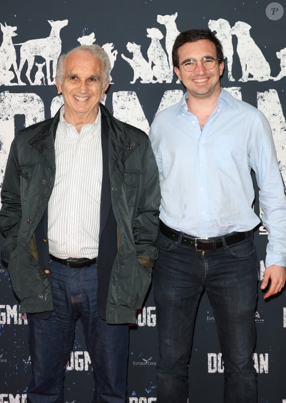 Alain Terzian et son fils Alexandre Terzian - Avant-première du film "Dogman" au cinéma UGC Normandie à Paris le 19 septembre 2023. © Coadic Guirec/Bestimage