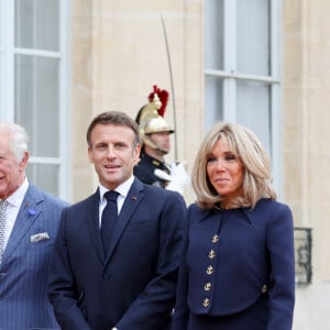 Camilla Parker Bowles, reine consort d'Angleterre, Le roi Charles III d'Angleterre, le président de la République française Emmanuel Macron et la première dame, Brigitte Macron - Le roi et la reine d'Angleterre reçus au palais de l'Elysée à Paris par E.Macron et sa femme, à l'occasion de leur visite officielle de 3 jours en France. Le 20 septembre 2023 © Moreau-Jacovides / Bestimage 