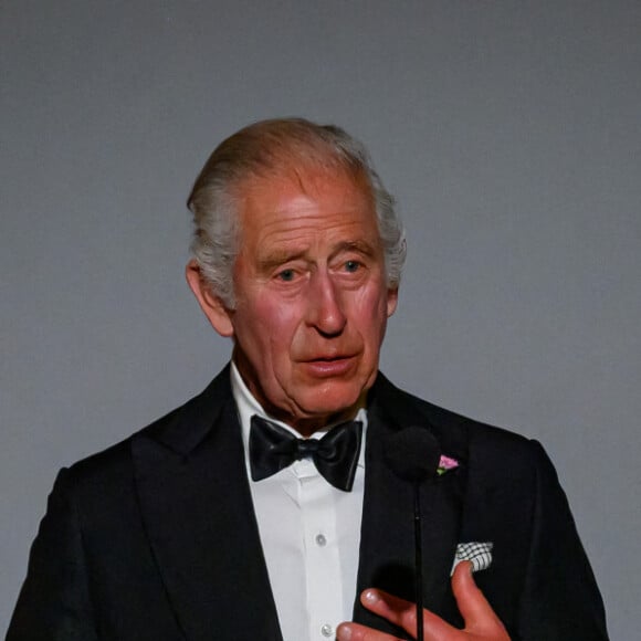 Le roi Charles III d'Angleterre, Le président Emmanuel Macron - Toast et discours lors du dîner d'Etat au château de Versailles en l'honneur de la visite officielle du roi et de la reine d'Angleterre en France le 20 septembre 2023. © Eric Tschaen / Pool / Bestimage 