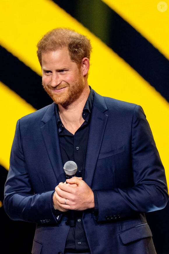 Le prince Harry, Duc de Sussex lors de la cérémonie de clôture des Invictus Games 2023 à Düsseldorf le 16 septembre 2023.