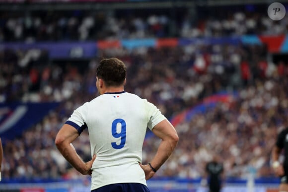 Antoine Dupont - Match d'ouverture de la coupe du monde de Rugby : La France l'emporte 27 à 13 face à la Nouvelle Zélande (All Blacks) au Stade de France à Saint-Denis le 8 septembre 2023.