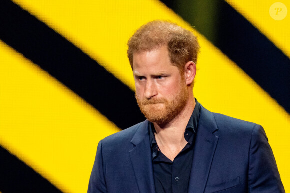 Selon une source à "L'express", le prince vivrait de plus en plus mal la situation avec sa famille
Le prince Harry Duc de Sussex lors de la cérémonie de clôture des Invictus Games 2023 à Dusseldorf le 16 septembre 2023