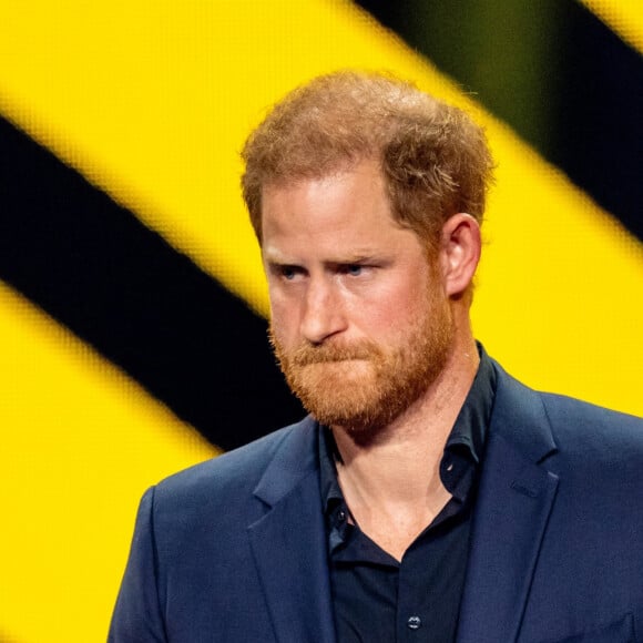 Selon une source à "L'express", le prince vivrait de plus en plus mal la situation avec sa famille
Le prince Harry Duc de Sussex lors de la cérémonie de clôture des Invictus Games 2023 à Dusseldorf le 16 septembre 2023