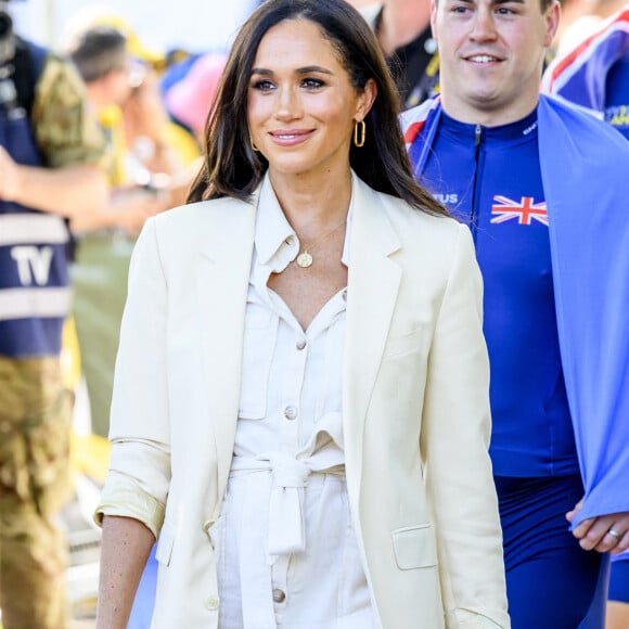 L'actrice va devoir mettre les bouchées doubles pour lui remonter le moral...
Le prince Harry, duc de Sussex et Meghan Markle, duchesse de Sussex, aux Invictus Games 2023 à Dusseldorf, le 15 septembre 2023. 