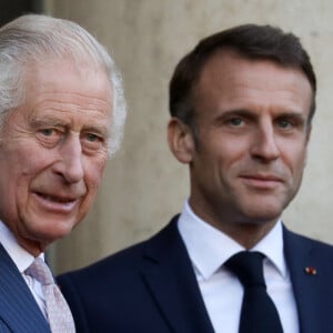 Le roi Charles III d'Angleterre, le président Emmanuel Macron - Le président de la République et sa femme ont reçu le roi et la reine consort au palais de l'Elysée à Paris le 21 septembre 2023. © Stéphane Lemouton / Bestimage 