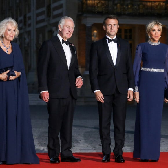 La reine consort Camilla Parker Bowles, le roi Charles III d'Angleterre, Emmanuel Macron et sa femme Brigitte - Dîner d'Etat au château de Versailles en l'honneur de la visite officielle du roi Charles III d'Angleterre et de la reine consort Camilla Parker Bowles de 3 jours en France. Le 20 septembre 2023 © Stéphane Lemouton / Bestimage 