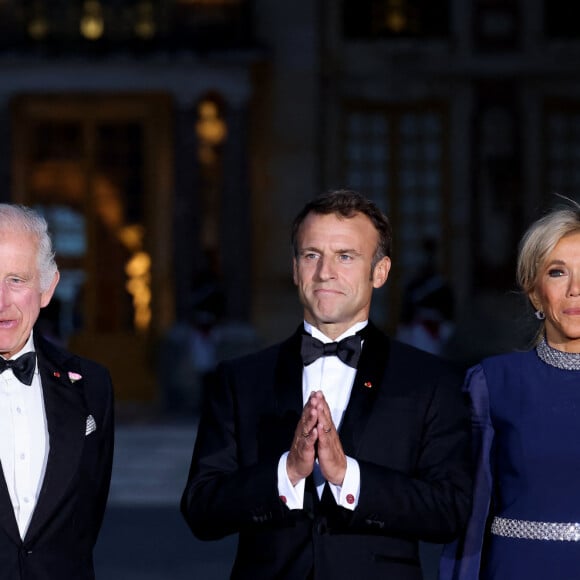 La reine consort Camilla Parker Bowles, le roi Charles III d'Angleterre, Emmanuel Macron et sa femme Brigitte - Dîner d'Etat au château de Versailles en l'honneur de la visite officielle du roi Charles III d'Angleterre et de la reine consort Camilla Parker Bowles de 3 jours en France. Le 20 septembre 2023 © Moreau-Jacovides / Bestimage 