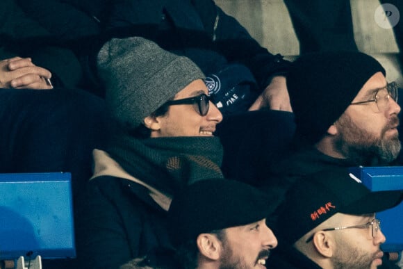 Lorànt Deutsch dans les tribunes du match de football de Ligue 1 "PSG-Lyon" à Paris. Le 9 février 2020