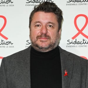 Ce jeudi matin, il était ainsi à l'antenne sur Fun Radio et, en début d'émission, l'animateur a bien sûr évoqué son agression. 
Bruno Guillon - Soirée de lancement du Sidaction 2022 à la salle Wagram à Paris le 7 mars 2022. © Coadic Guirec/Bestimage