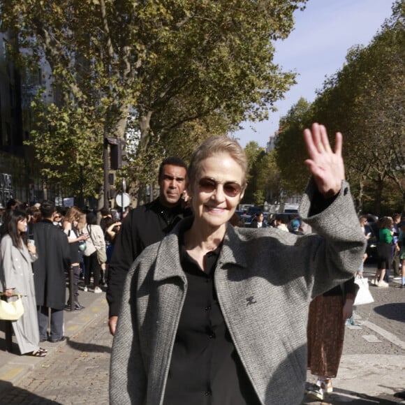 Charlotte Rampling - Arrivées au défilé de mode printemps-été 2024 "Courrèges" au Parc des Expositions lors de la fashion week de Paris. Le 27 septembre 2023 © Christophe Aubert via Bestimage 