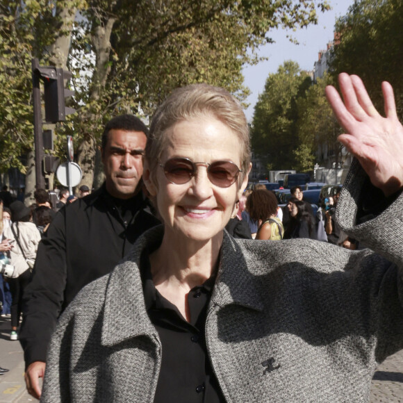 Charlotte Rampling - Arrivées au défilé de mode printemps-été 2024 "Courrèges" au Parc des Expositions lors de la fashion week de Paris. Le 27 septembre 2023 © Christophe Aubert via Bestimage 