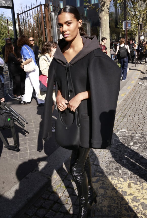 Tina Kunakey - Arrivées au défilé de mode printemps-été 2024 "Courrèges" au Parc des Expositions lors de la fashion week de Paris. Le 27 septembre 2023 © Christophe Aubert via Bestimage 