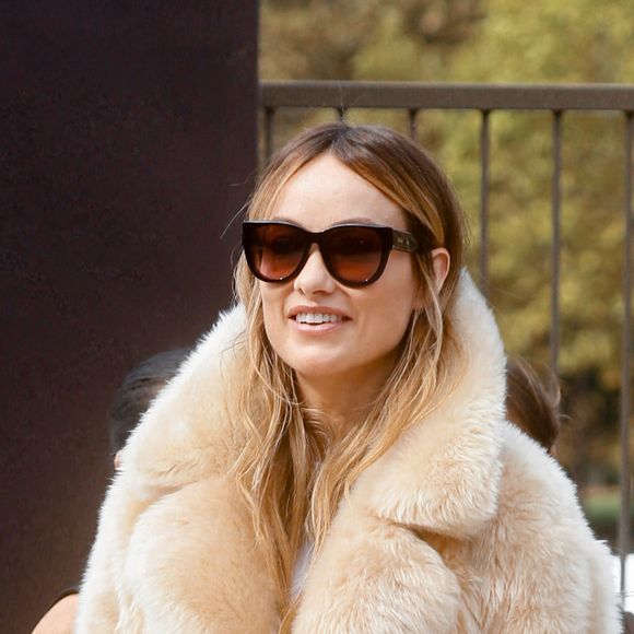 Olivia Wilde - Arrivées au défilé Chloé prêt à porter femme Printemps/Été 2024 lors de la Fashion Week de Paris (PFW), au Palais de Tokyo, à Paris, France, le 28 septembre 2023. © Christophe Clovis/Bestimage 