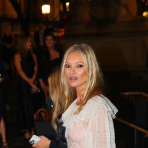 Kate Moss, dans une tenue transparente, faisait partie des invitées.
Kate Moss - Soirée organisée par la Clooney Foundation for Justice, les Albies Awards 2023, à New York le 28 septembre 2023