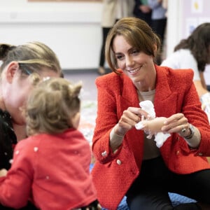 D'autres échéances l'attendent dans les prochains jours, semaines et mois. 
Catherine (Kate) Middleton, princesse de Galles se rend au centre éducatif Orchards de Milton Regis à Sittingbourne le 27 septembre 2023. 