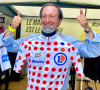 Un message accompagné d'une photo de lui en tenue décontracté à une station essence.
Michel-Édouard Leclerc au village du Tour de France cycliste 2023 à Tarbes le 6 juillet 2023. © Fabien Faure / Bestimage