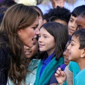 Le prince William, prince de Galles, et Catherine (Kate) Middleton, princesse de Galles, en visite au pavillon Grange à Cardiff, le 3 octobre 2023. L'objectif est de rencontrer des membres des aînés de Windrush Cymru, de Black History Cymru 365 et du Forum des jeunes des minorités ethniques du Pays de Galles, et entendre parler de la contribution de la génération Windrush à la Communauté galloise et découvrir comment les jeunes membres d'une minorité ethnique créent un changement positif au Pays de Galles. 