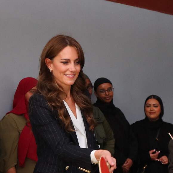 Le prince William, prince de Galles, et Catherine (Kate) Middleton, princesse de Galles, en visite au pavillon Grange à Cardiff, le 3 octobre 2023. L'objectif est de rencontrer des membres des aînés de Windrush Cymru, de Black History Cymru 365 et du Forum des jeunes des minorités ethniques du Pays de Galles, et entendre parler de la contribution de la génération Windrush à la Communauté galloise et découvrir comment les jeunes membres d'une minorité ethnique créent un changement positif au Pays de Galles. 