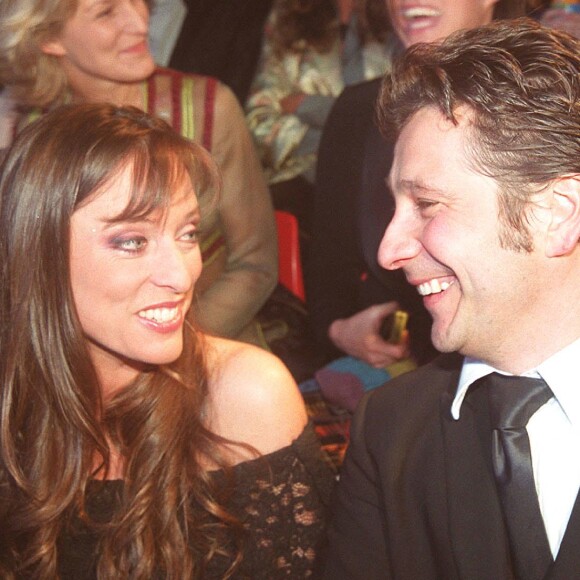 Leur couple s'est terminé dans la douleur, car Mathilde Seigner a découvert par voie de presse qu'il avait une relation avec la chanteuse Lynda Lemay
Lynda Lemay et Laurent Gerra aux Victoires de la Musique (archive)