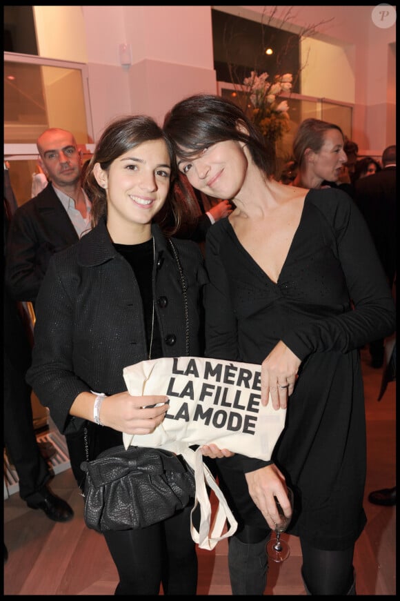 Zabou Breitman et sa fille Anna Chalon à Paris (archive)