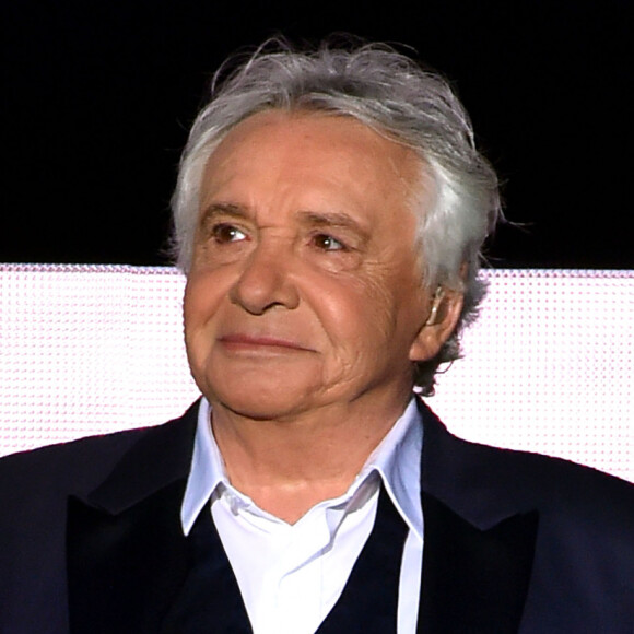 Michel Sardou et Paris, c'est bientôt fini !
Exclusif - Michel Sardou aux Arènes de Nîmes pour le second concert de sa dernière tournée "La Dernière Danse" © Bruno Bebert / Bestimage 