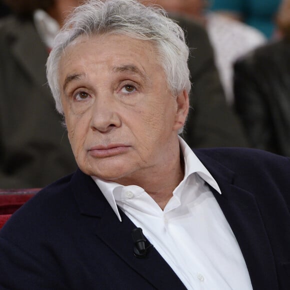 Michel Sardou reprend la route.
Michel Sardou - Enregistrement de l'émission " Vivement Dimanche " Spéciale Les enfants du Top 50.