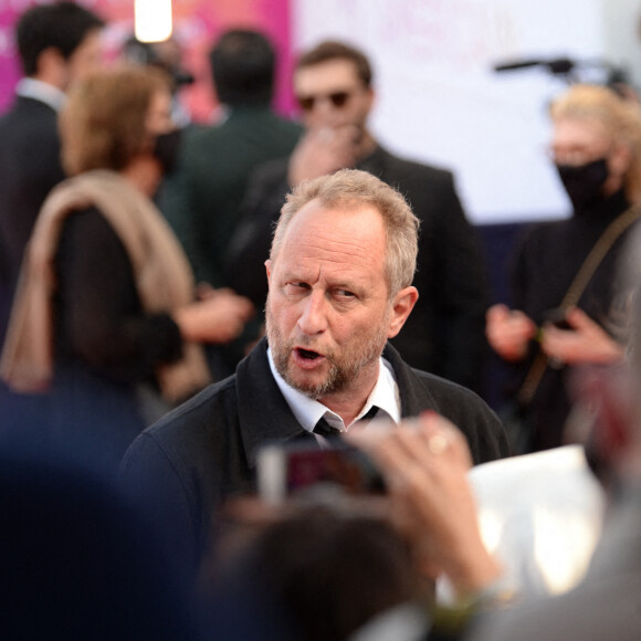 Benoît Poelvoorde à la première de "Comment je suis devenu un super-héros" lors de la clôture du 46ème Festival du Cinéma Américain de Deauville, le 12 septembre 2020. © Rachid Bellak/Bestimage 