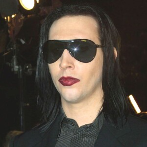 Marilyn Manson avec Johnny Depp - Première du film "From Hell" au Mann's village theater à Los Angeles. 