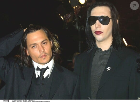 Marilyn Manson avec Johnny Depp - Première du film "From Hell" au Mann's village theater à Los Angeles. 