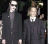 Le premier n'est autre que Marilyn Manson, ami proche de Johnny Depp, notamment accusé par de nombreuses femmes de viol, d'agression sexuelle et de torture. 
Marilyn Manson avec Johnny Depp - Première du film "From Hell" au Mann's village theater à Los Angeles. 
