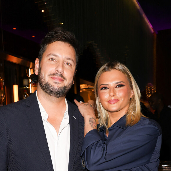 Exclusif - Maxime Gueny et Kelly Vedovelli lors de l'inauguration du Restaurant & Bar 19.20 by Norbert Tarayre à l'hôtel Prince de Galles à Paris le 10 octobre 2023.Pierre Perusseau / Coadic Guirec / Bestimage 