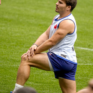 Antoine Dupont lors d'une séance d'entraînement au stade OL de Decines-Charpieu, près de Lyon, dans le sud-est de la France, le 4 octobre 2023, lors de la Coupe du monde de rugby en France 2023. 