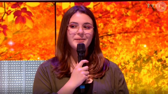 Jessica a fait sept heures de train afin de venir soutenir son chéri en chair et en os.
Emilien est le nouveau maître de midi dans "Les 12 Coups de midi" sur TF1, avec Jean-Luc Reichmann.