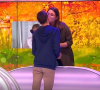 A la demande de l'animateur, Emilien et Jessica ont échangé un doux baiser.
Emilien est le nouveau maître de midi dans "Les 12 Coups de midi" sur TF1, avec Jean-Luc Reichmann.