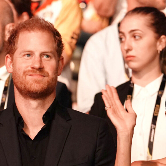 Et qui leur a sûrement permis de se retrouver juste tous les deux.
Le prince Harry Duc de Sussex et Meghan Markle, duchesse de Sussex lors de la cérémonie de clôture des Invictus Games 2023 à Dusseldorf le 16 septembre 2023