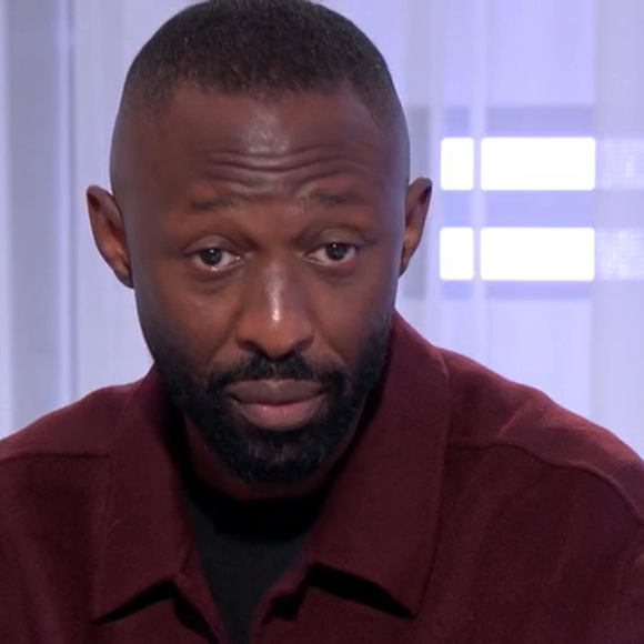 Thomas Ngijol dans "Clique" sur Canal+.