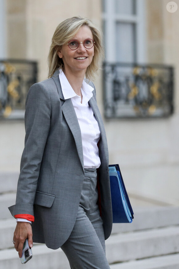 La Ministre française de la transition énergétique Agnès Pannier-Runacher à la sortie du conseil des ministres, au palais de l'Elysée, à Paris, France, le 13 septembre 2023. © Stéphane Lemouton/Bestimage 