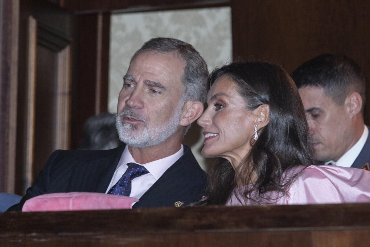 Photo Le Roi Felipe Vi La Reine Letizia La Famille Royale D