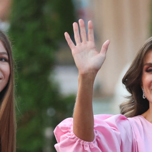 La reine Letizia et la princesse Sofia - La famille royale d'Espagne lors du traditionnel concert la veille de la cérémonie des "Princesa de Asturias Awards" à Oviedo. Le 19 octobre 2023 