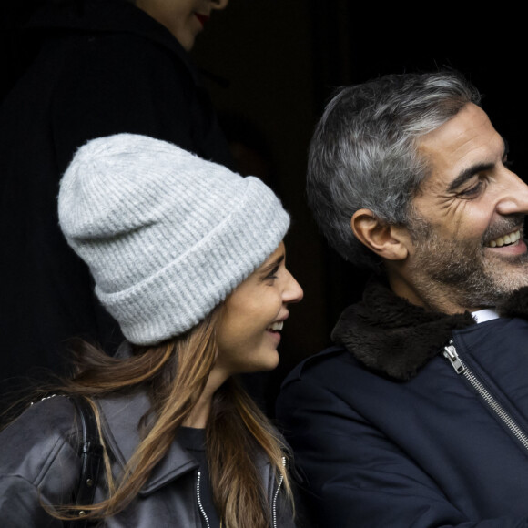 Parmi les célébrités en tribunes lors du match, on a notamment pu voir Ary Abittan et Sarah-Line Attlan, sa compagne.
Ary Abittan et sa compagne Sarah-Line Attlan en tribunes lors du match de football Ligue 1 Uber Eats opposant le Paris Saint-Germain (PSG) au Racing Club de Strasbourg Alsace (RCSA) au Parc des Princes à Paris, France, le 21 octobre 2023. Le PSG a gagné 3-0.