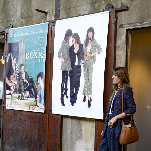 L'artiste venait présenter "Boxes", le film réalisé par sa mère Jane Birkin et projeté pour l'occasion
Lou Doillon présente le film "Boxes" réalisé par sa mère Jane Birkin lors du festival Lumière 2023 à Lyon le 22 octobre 2023. © Sandrine Thesillat / Panoramic / Bestimage 