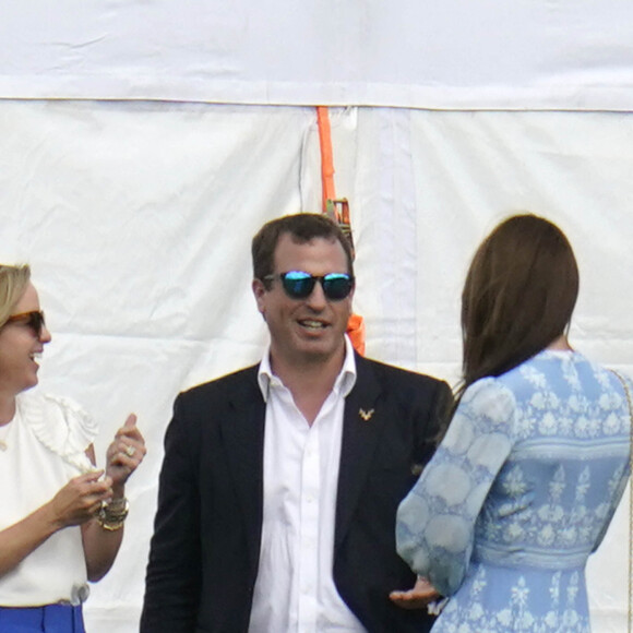 Le prince William, prince de Galles, et Catherine (Kate) Middleton, princesse de Galles, assistent au "Out-Sourcing Inc Royal Charity Polo Cup 2023" au Guards Polo Club de Windsor, Royaume Uni, le 6 juillet 2023. 
