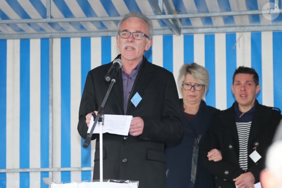 Jonathann Daval et les parents de Alexia Jean-Pierre et Isabelle Fouillot - Marche blanche à Gray en hommage à Alexia Daval le 5 novembre 2017. © Bruno Grandjean / Panoramic / Bestimage