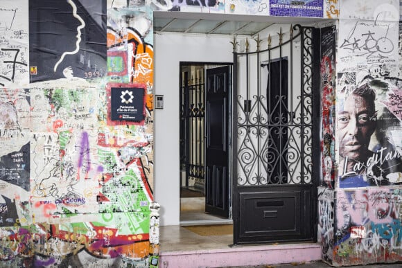 Mais certains aspect de l'antre de l'artiste ont été modifiés
Ouverture au public de la maison de Serge Gainsbourg, rue de Verneuil à Paris, France, le 16 septembre 2023. © Jack Tribeca/Bestimage 