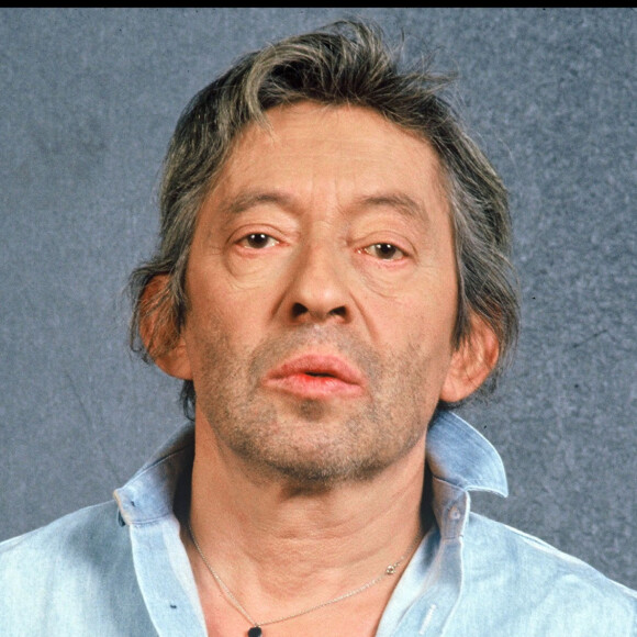 Archives - Serge Gainsbourg dans les coulisses de l'émission "Farandole 15" le 18 janvier 1988