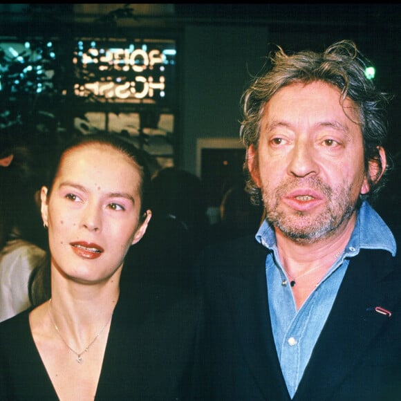 Archives - Serge Gainsbourg et Bambou à la générale de la pièce Kean au théâtre Marigny à Paris en 1987