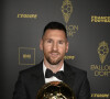 Lionel Messi a reçu le huitième Ballon d'Or de sa carrière
 
Lionel Messi ( Ballon d'Or masculin) - Photocall des lauréats de la 67ème cérémonie du ballon d'or 2023 au théâtre du Chatelet à Paris le 30 octobre 2023. © Stéphane Mantey via Bestimage