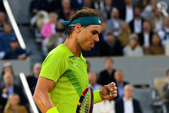 Attitude - Joie de Rafael Nadal ( Espagne ) - Rafael Nadal fait tomber le tenant du titre, Novak Djokovic, au terme d'un quart de finale épique lors des Internationaux de France de Tennis de Roland Garros 2022 le 31 mai 2022.
