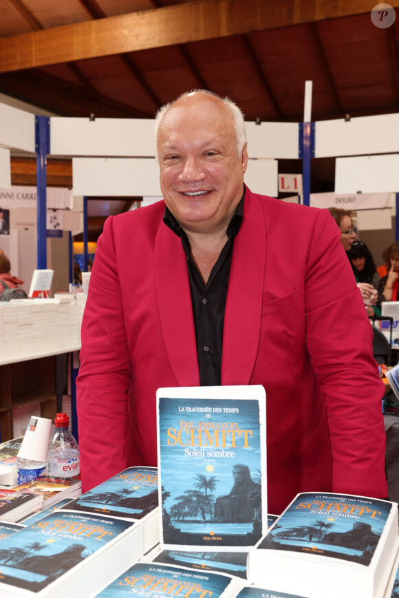 Eric Emmanuel Schmitt - Personnalités à la 40ème Foire du Livre de Brive-la-Gaillarde. Le 5 novembre 2022 © Jean-Marc Lhomer / Bestimage  